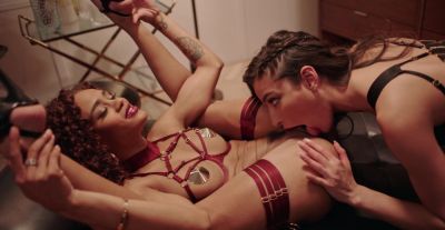 Emily Willis - Emily Willis and Scarlit Scandal in hot hotel action - alphaporno.com