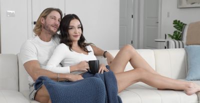 A cute girl is having fun with her boyfriend on the sofa - alphaporno.com