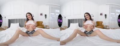 A hot solo girl plays with her pussy in a 180-degree view - alphaporno.com