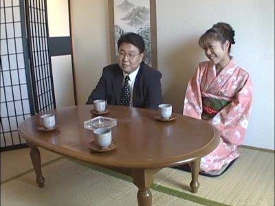 Woman Wetting Kimono During Meeting - tubepornclassic.com
