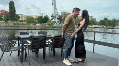 Denis Marti In Riley Foxx Is An Anal Queen - videohdzog.com