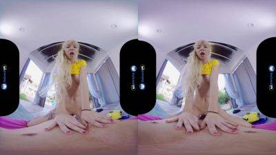 Kenzie Reeves - Banged For Trespassing With Vr Porn, Virtual Reality And Kenzie Reeves - videohdzog.com