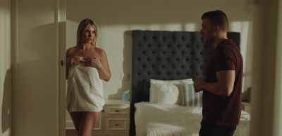 Rachael Cavalli - Rachael Cavalli gets her fake boobs covered with cum - alphaporno.com