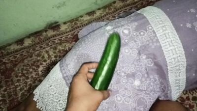 Reshmi Alone with Money First Time Indian Sex - xxxfiles.com - Japan - India - Russia
