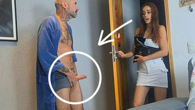 Perverted Old Grandpa Gets Hard for Delivery Girl and Fucks Her - xxxfiles.com - Brazil