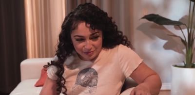 Lesbian stepmom fucks teen with strap on - ah-me.com