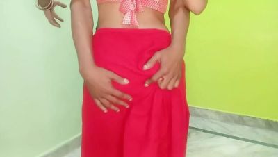 Indian Aunty Seduction in the Dock – Hot Desi Stepmom Blowjob - porntry.com - India