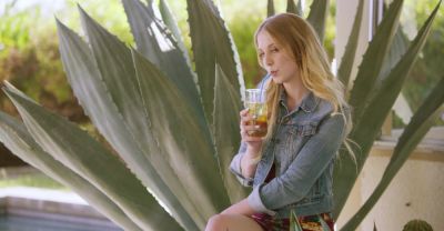 Blonde bombshell Chloe & sexy stud Davin indulge in a steamy HD romp - alphaporno.com