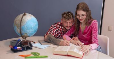 Skinny sorority slut deepthroats cock in HD while moaning on the couch - alphaporno.com