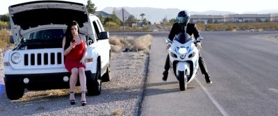 Dirty Johnny gets a taste of sassy Cassie's phony boobs in a sloppy BJ - alphaporno.com