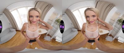 Natural tits bouncing in VR as Naomi Love deep-throats and rides hard - alphaporno.com