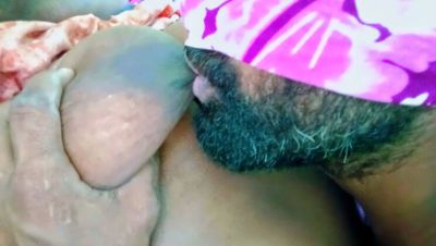 Desi Tamil Wife Big Boobs Squeezed - Husband Drinks Milk From Her Big Nipples - veryfreeporn.com