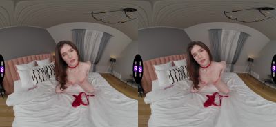 Hot Pearl - Sultry Brunette Satisfies Herself with Vibrating Toys in HD Bedroom Bliss - alphaporno.com