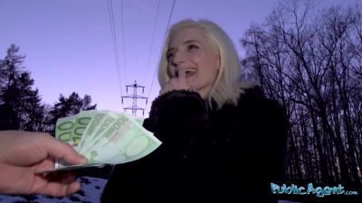 Featuring Females Outside Xxx - videomanysex.com