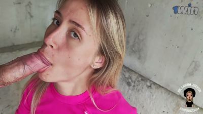 Blonde neighbor goes deep on her British neighbor behind the shop - yesvids.com - Britain - Russia