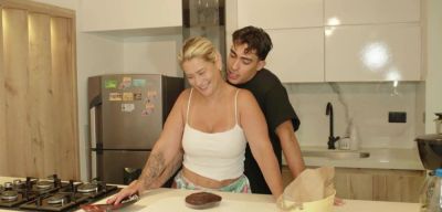 The stepmother fucks with her stepson whenever they're home alone - inxxx.com