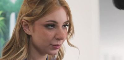 Four Hands Massage Turns Into Threesome Tribbing - inxxx.com