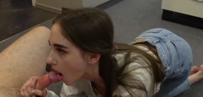 Beautiful slim girl and her deep throat - inxxx.com