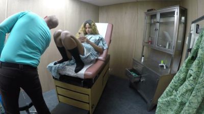 Blonde patient with hairy pussy undergoes intimate medical exam - yesvids.com