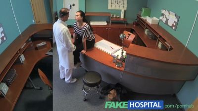 Blonde patient rides her doctor in a fake hospital office during a private session - yesvids.com - Czech Republic