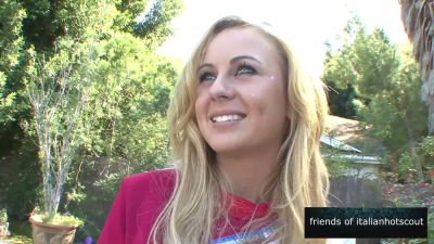 Blonde cheerleader in red skirt gets double teamed outdoors - yesvids.com