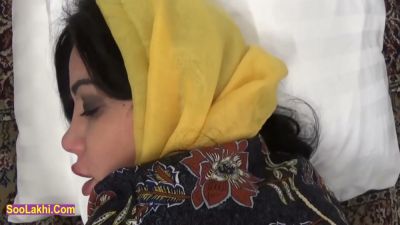 Turkish milf pleasures herself with a black dildo at home - yesvids.com - Turkey