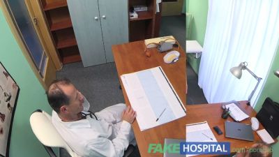 Female doctor gives male patient an intimate exam with oral sex and cumshot to face - yesvids.com - Czech Republic