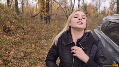 Ukrainian blonde swallows his load in the autumn woods POV - yesvids.com - Ukraine