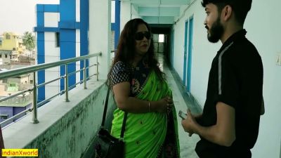 Curvy Indian brunettes and a bearded man ignite passion in a steamy urban threesome - yesvids.com - India