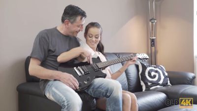 Young tattooed Hungarian woman shares intimate oral moments with older man - yesvids.com - Hungary