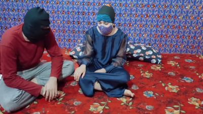 Young Pakistani brunette yields to her Arab cousin in a satin-draped bedroom - yesvids.com - Pakistan