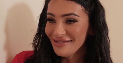 Role Play - Getting intimate with this busty TS estate agent - ah-me.com