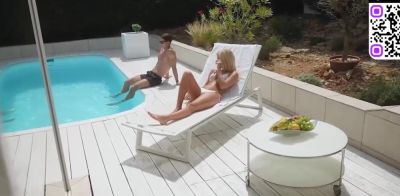 Busty blonde likes poon slurping and smallish jugs in a steamy threesome - ah-me.com