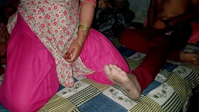 Indian bhabhi takes her devar's full length deep in her throat - yesvids.com - India