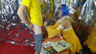 Blue-haired girl in yellow cosplay dress pulls down his pants then takes creampie on books - yesvids.com