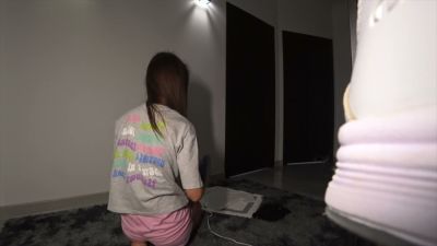Pink-haired wife cheats on her husband with the boss in the office to pay off debts - yesvids.com