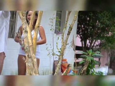Latina beauty takes it bareback during a steamy behind-the-scenes encounter - yesvids.com
