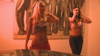 Blonde and brunette lesbians heat up a private disco lounge - yesvids.com