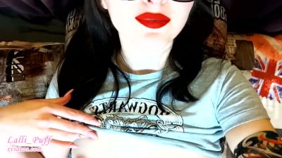 Red Lips - Tattooed solo girl gushes with big dildo and vibrator in homemade session - yesvids.com