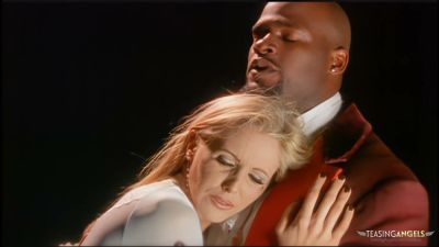 Blonde milf seduced by a smooth-talking lover with a big cock in desert twilight - yesvids.com