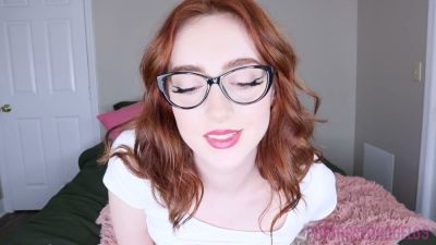 Curvy redhead roommate dominates with glasses on in passionate college POV creampie - yesvids.com