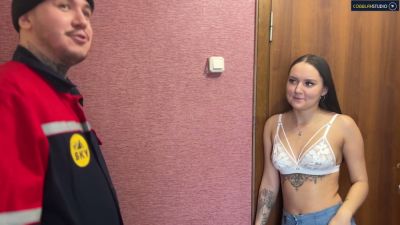 Delivery man gets more than he expected from a lonely housewife - yesvids.com - Japan - India - Germany - Italy - Netherlands - France - Spain - Usa - Ireland - Australia - Belgium - Singapore - Austria - Canada