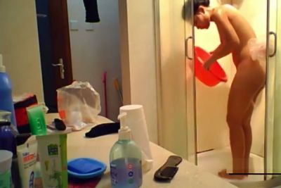Chinese milf from taiwan caught bare in her bathroom moments - yesvids.com - China