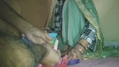 Indian girlfriend roleplay: light-skinned woman seduced by dark-skinned man in intimate encounter - yesvids.com - India