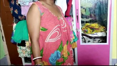 Indian couple explores bareback anal in a vibrant bedroom filled with floral fabrics - yesvids.com - India