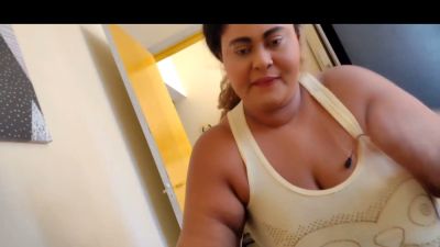 Full-figured brunette catches man masturbating and rides him in reverse cowgirl until he cums in her ass - yesvids.com