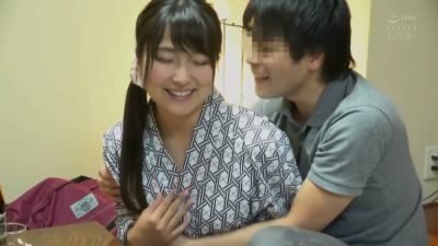 Asian woman in kimono kisses man in traditional Japanese room - yesvids.com - Japan
