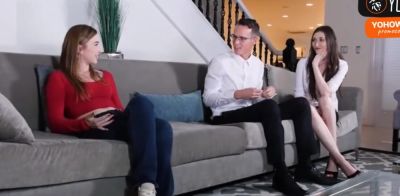 Blonde stepsister gives her stepbrother a deep deep throat in the hallway - ah-me.com