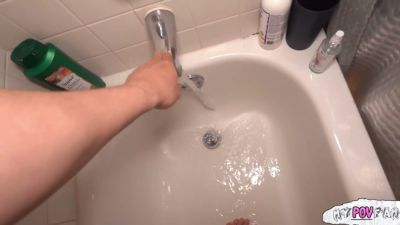Young woman caught spying in the bathroom gets intimate with her neighbor - yesvids.com