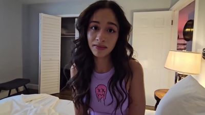 Luxe La Fox - Cuddling My Cute Latina Stepsister - videohdzog.com